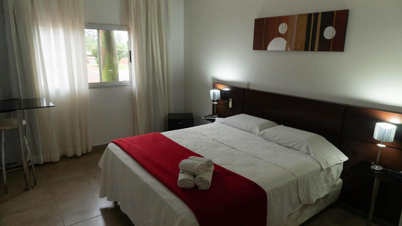 Hotel Oaky Posadas Bagian luar foto