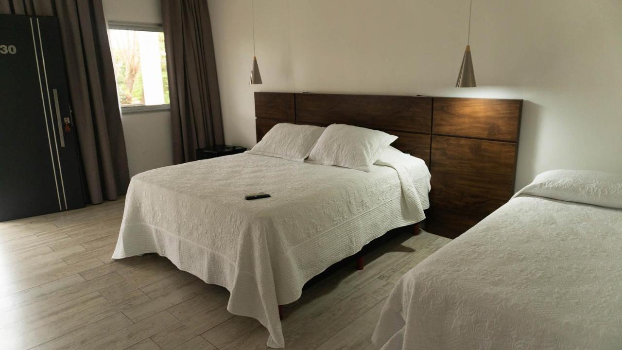 Hotel Oaky Posadas Bagian luar foto