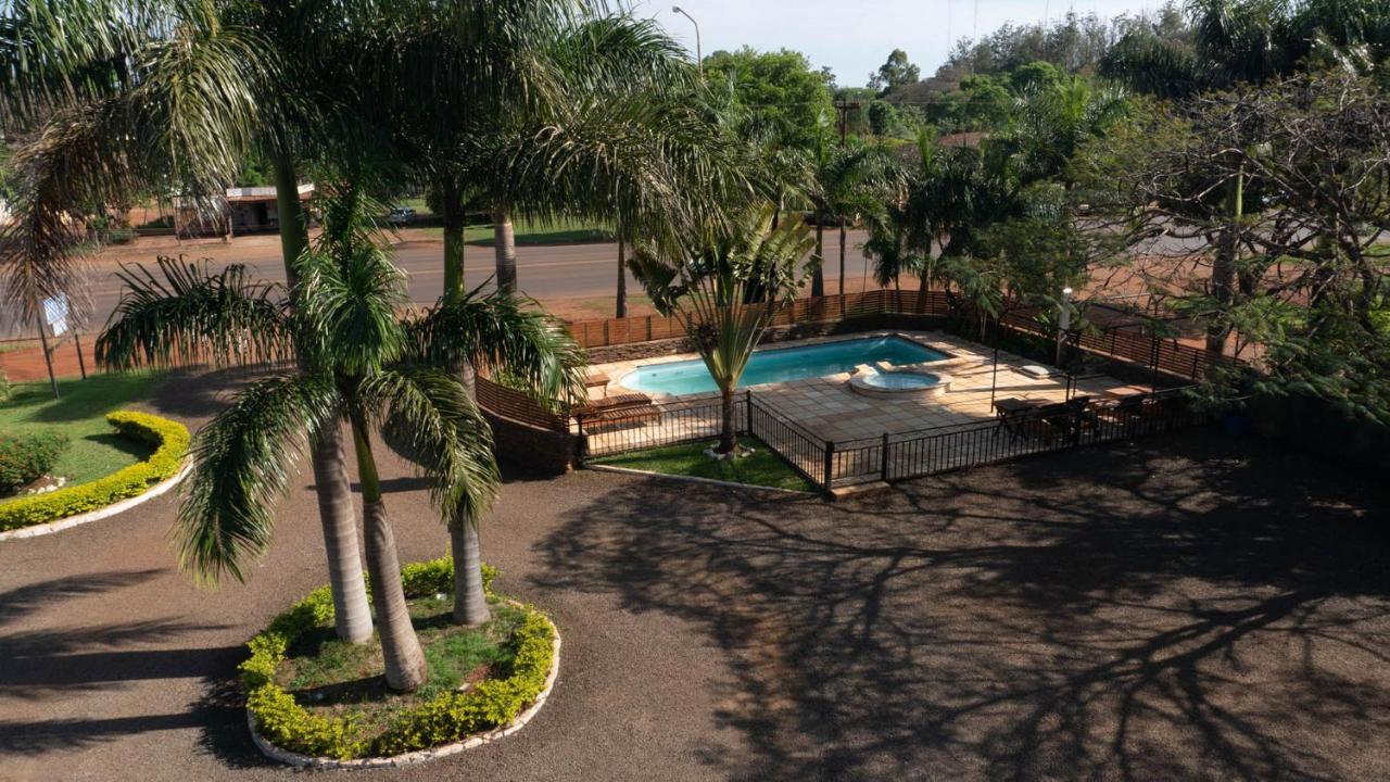 Hotel Oaky Posadas Bagian luar foto