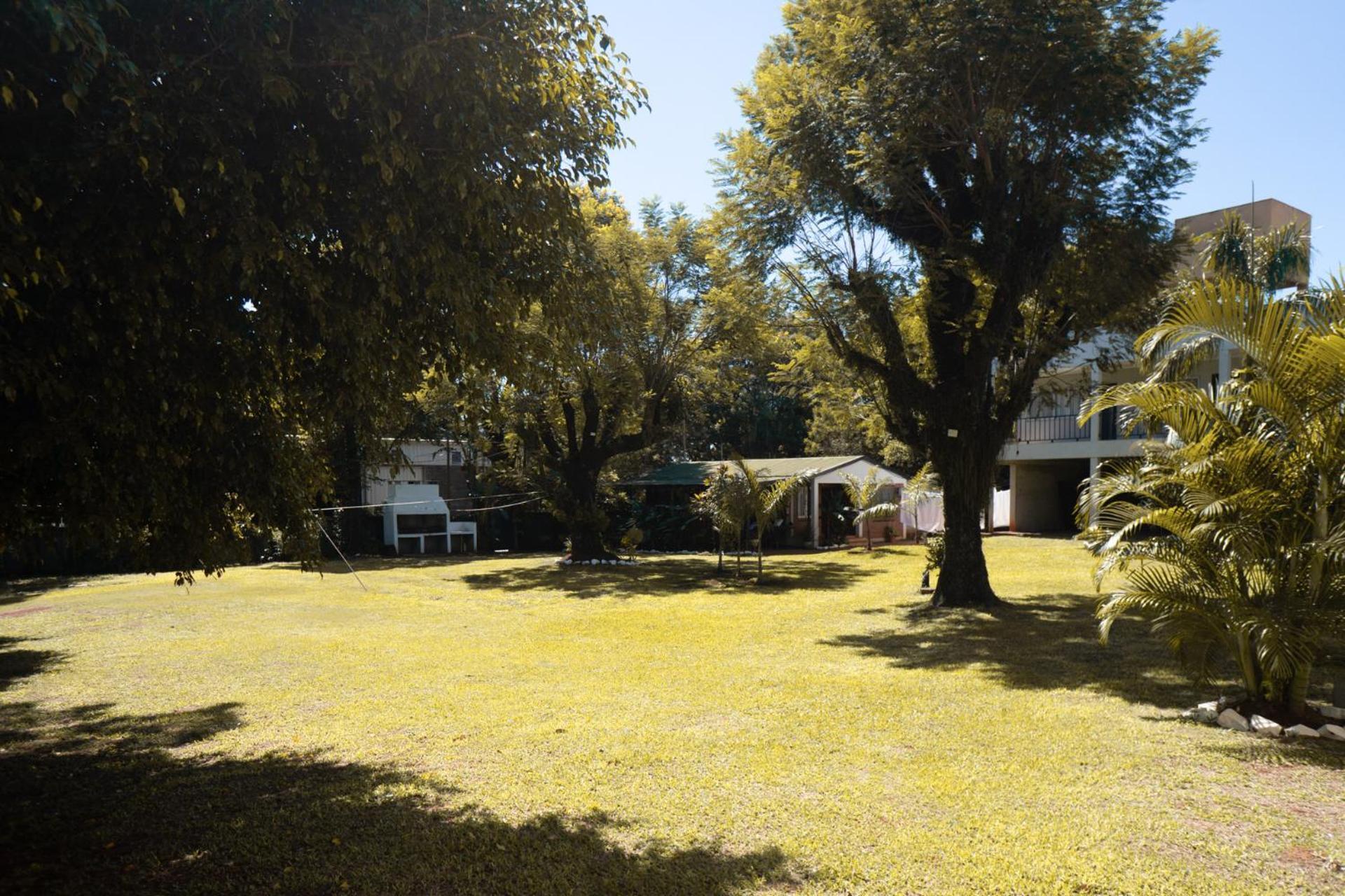 Hotel Oaky Posadas Bagian luar foto