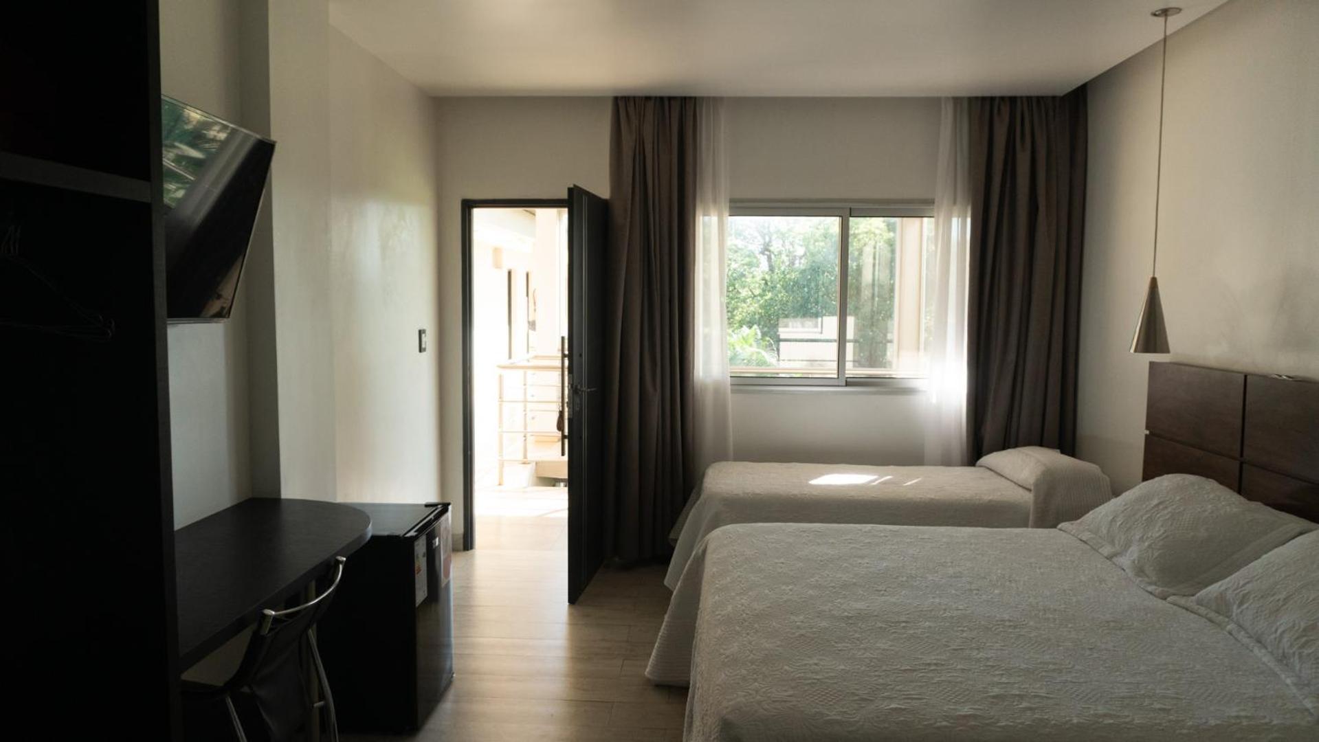 Hotel Oaky Posadas Bagian luar foto