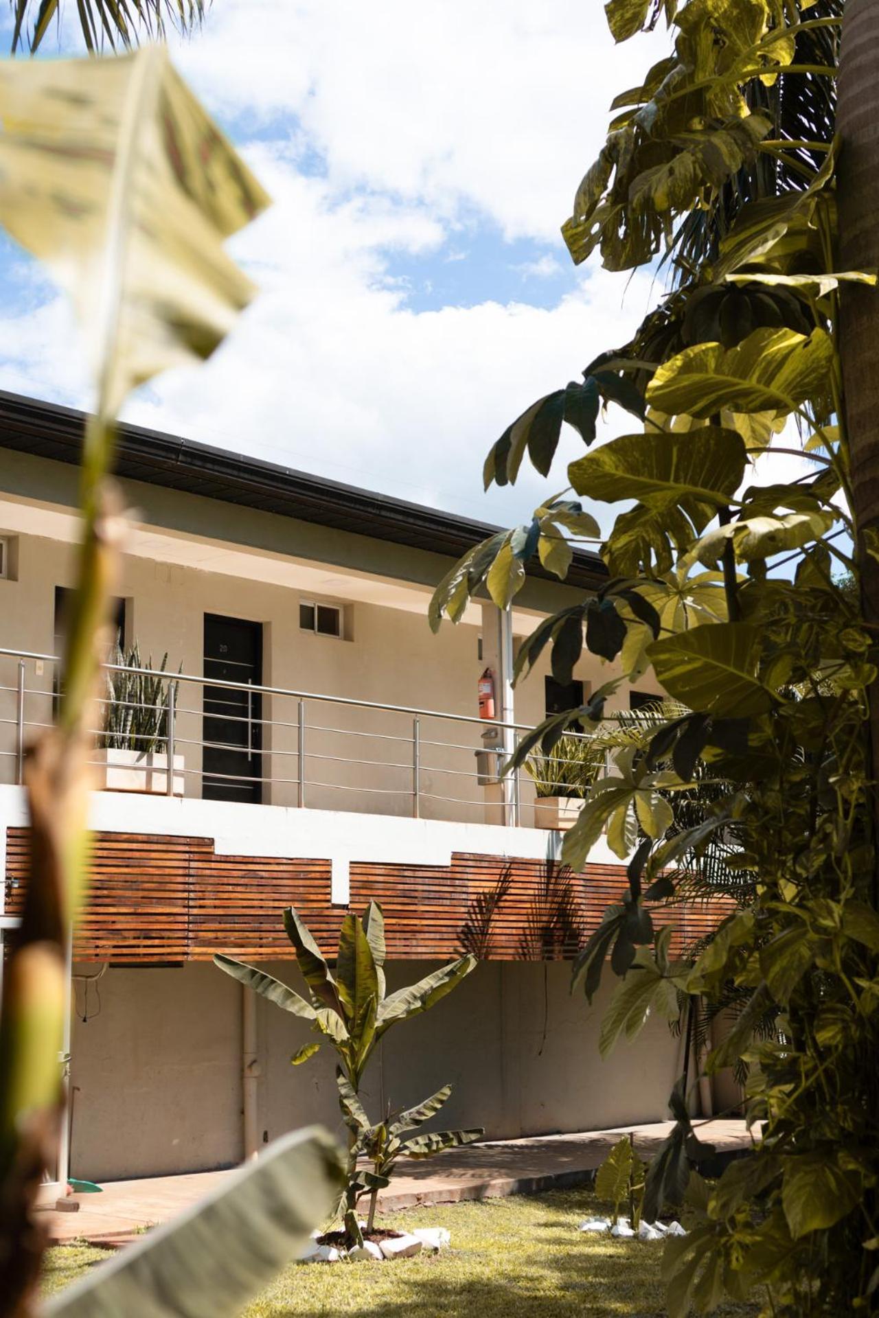 Hotel Oaky Posadas Bagian luar foto